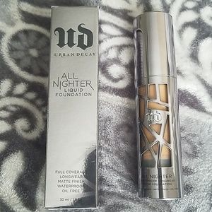 Urban Decay All Nighter Foundation Color # 8.0